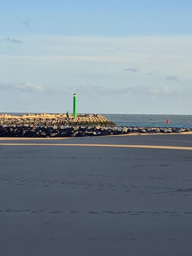 Frontaal Gelijkvloers Seaview 80M² 2 Slp Apartment Ostend Luaran gambar